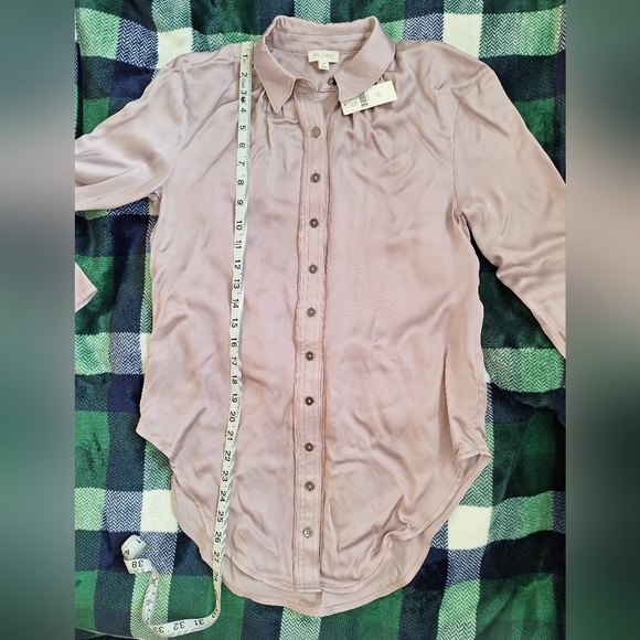 Anthropologie Pilcro Longline Silky Buttondown Shirt XXS - Picture 7 of 12